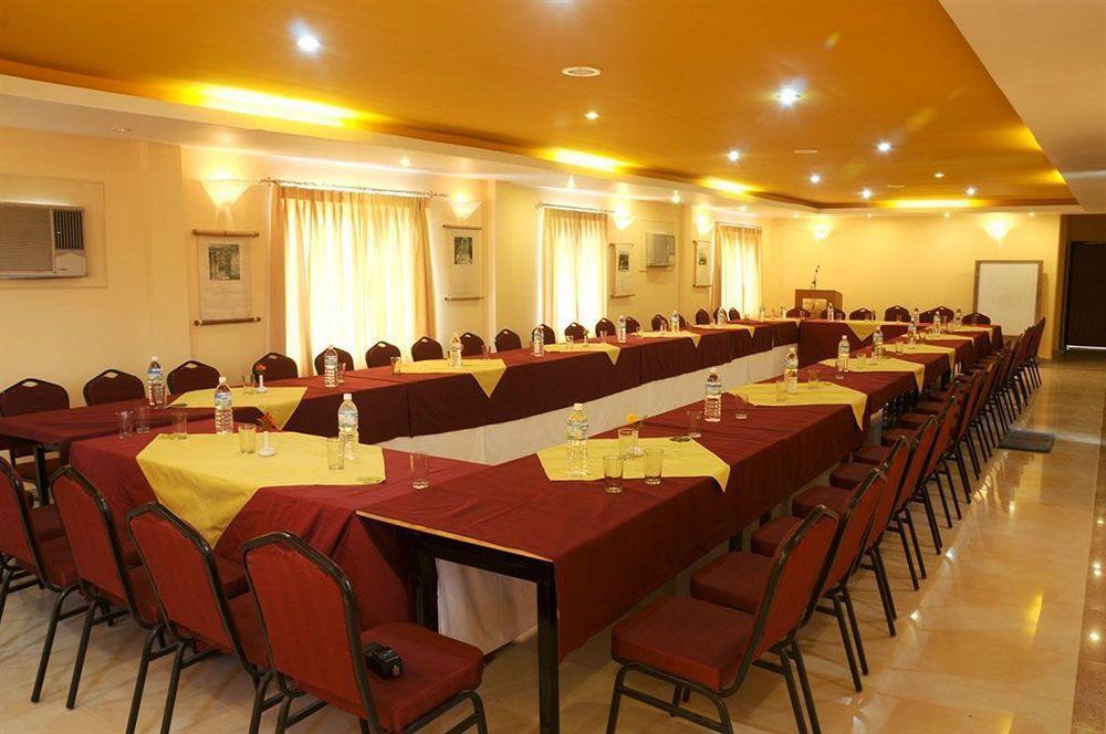 Royal Astoria Hotel Kathmandu Ngoại thất bức ảnh