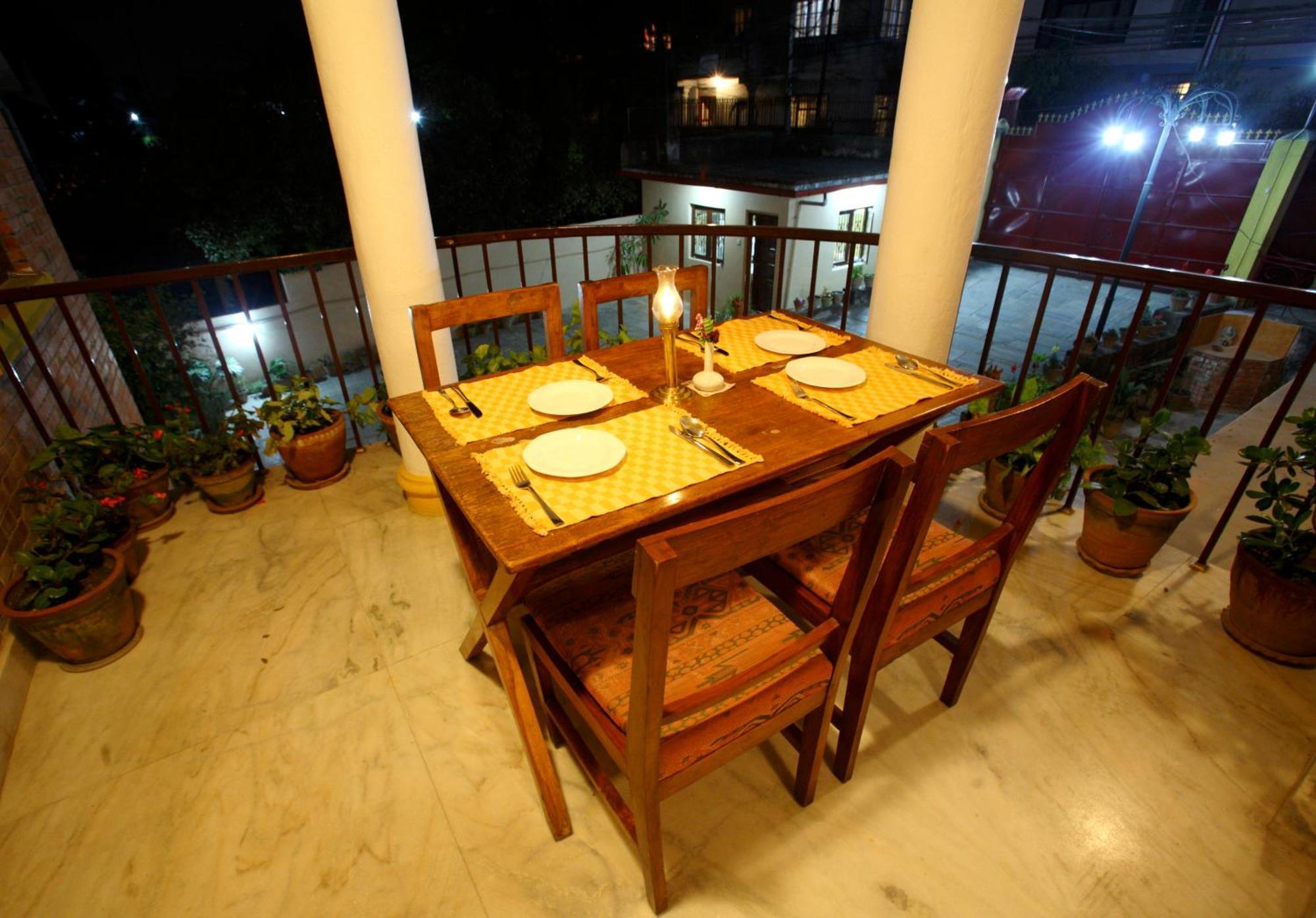 Royal Astoria Hotel Kathmandu Ngoại thất bức ảnh