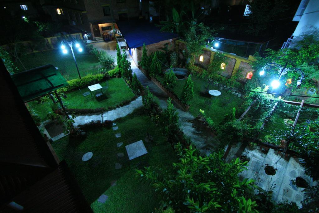 Royal Astoria Hotel Kathmandu Ngoại thất bức ảnh