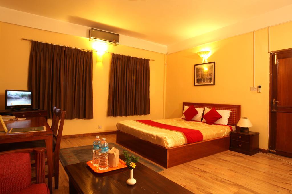Royal Astoria Hotel Kathmandu Ngoại thất bức ảnh