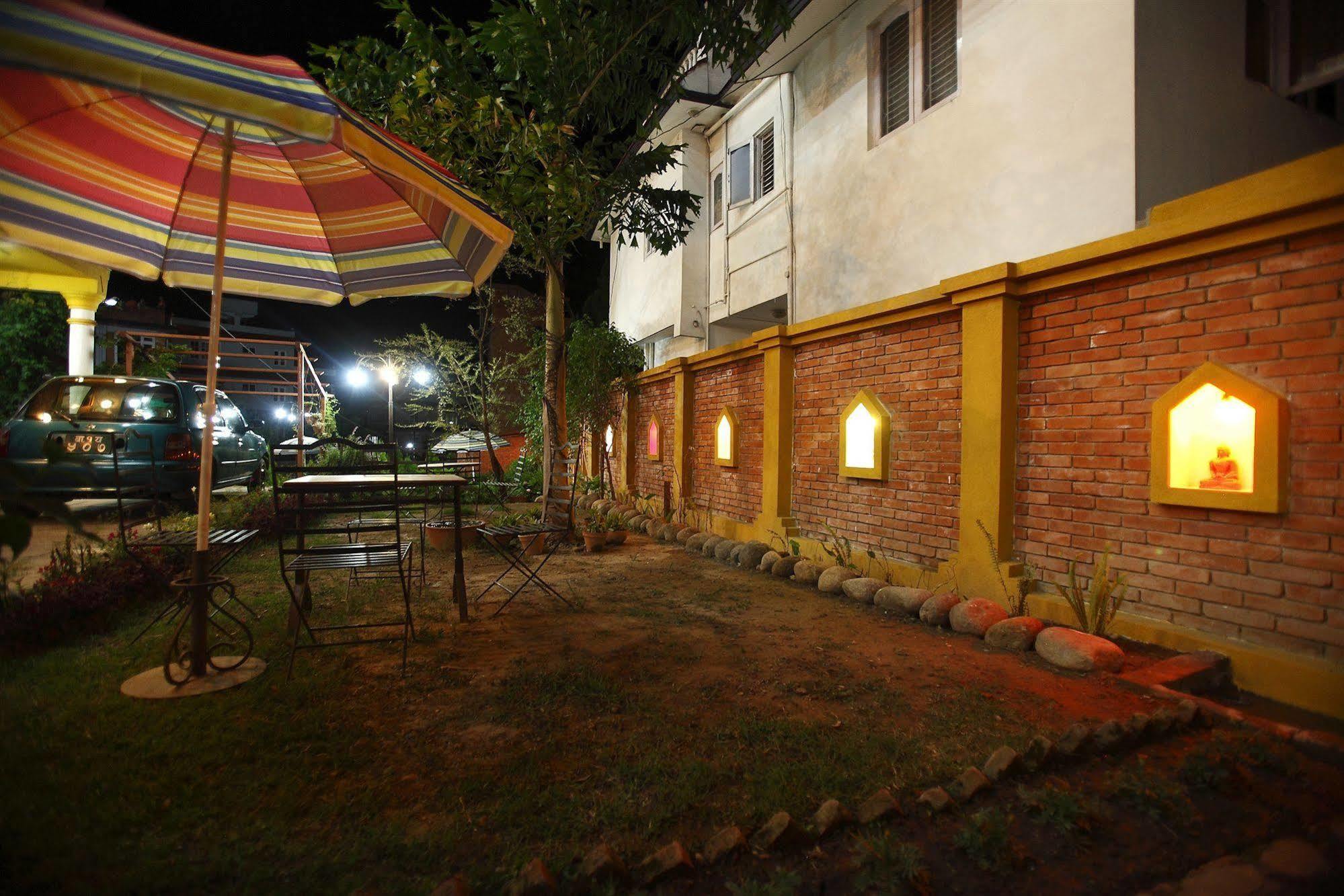 Royal Astoria Hotel Kathmandu Ngoại thất bức ảnh