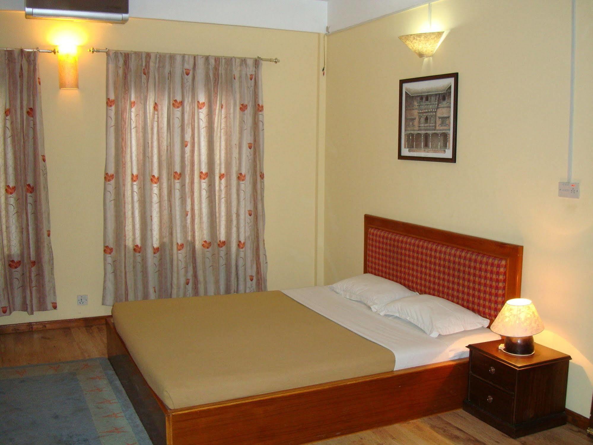 Royal Astoria Hotel Kathmandu Ngoại thất bức ảnh